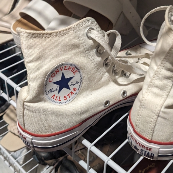 White high top Converse - Picture 3 of 5